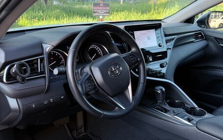 Toyota Camry, 2021 год, 3 800 000 рублей, 7 фотография