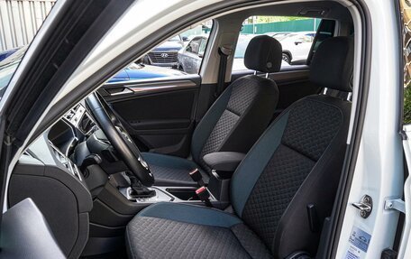 Volkswagen Tiguan II, 2019 год, 2 350 000 рублей, 10 фотография