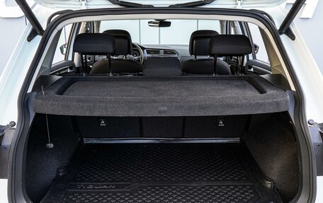 Volkswagen Tiguan II, 2019 год, 2 350 000 рублей, 21 фотография