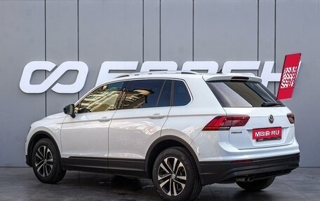 Volkswagen Tiguan II, 2019 год, 2 350 000 рублей, 2 фотография
