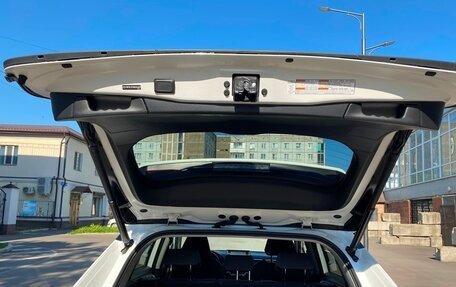 Toyota RAV4, 2022 год, 4 037 000 рублей, 26 фотография