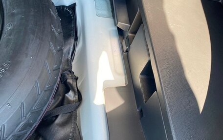 Toyota RAV4, 2022 год, 4 037 000 рублей, 33 фотография