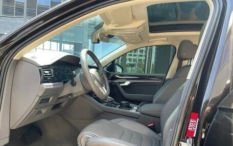 Volkswagen Touareg III, 2020 год, 3 650 000 рублей, 6 фотография
