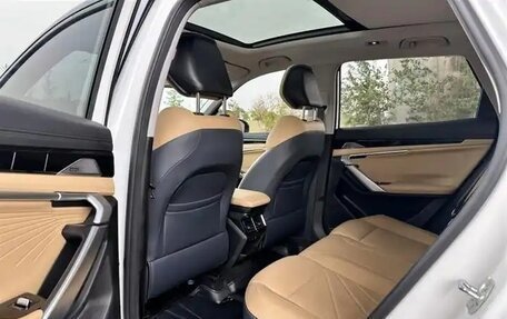Geely Atlas, 2022 год, 1 800 000 рублей, 9 фотография