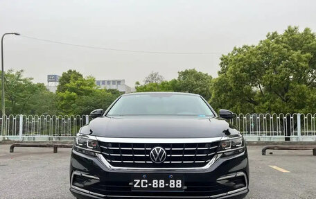 Volkswagen Passat B8 рестайлинг, 2021 год, 1 550 000 рублей, 2 фотография