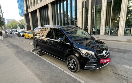 Mercedes-Benz V-Класс, 2021 год, 8 990 000 рублей, 2 фотография