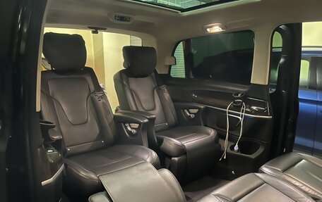 Mercedes-Benz V-Класс, 2021 год, 8 990 000 рублей, 14 фотография