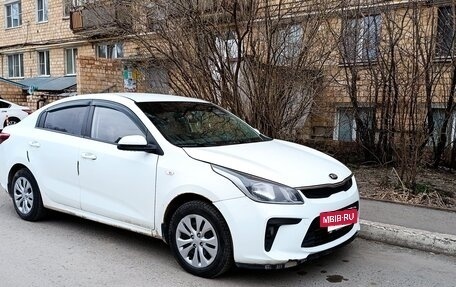KIA Rio IV, 2017 год, 700 000 рублей, 6 фотография