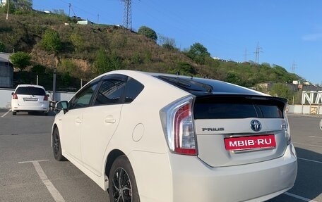 Toyota Prius, 2012 год, 1 170 000 рублей, 8 фотография