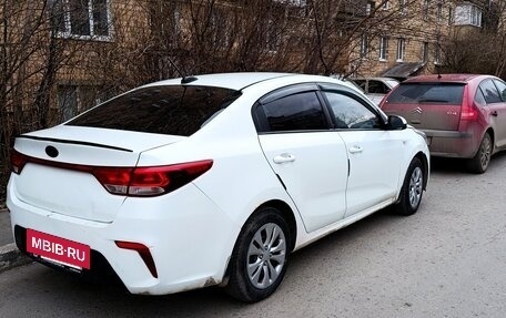 KIA Rio IV, 2017 год, 700 000 рублей, 4 фотография