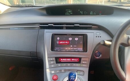 Toyota Prius, 2012 год, 1 170 000 рублей, 11 фотография