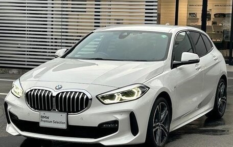 BMW 1 серия, 2021 год, 1 269 810 рублей, 3 фотография