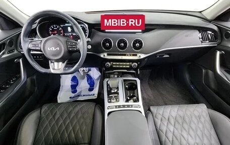 KIA Stinger I, 2022 год, 3 133 000 рублей, 5 фотография