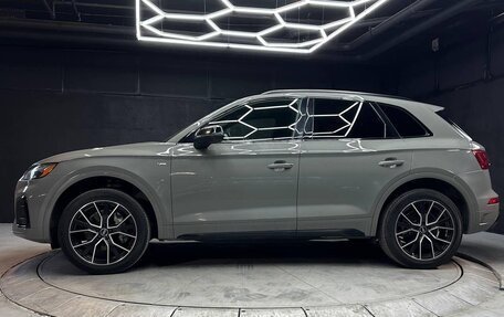 Audi Q5, 2021 год, 5 850 000 рублей, 2 фотография
