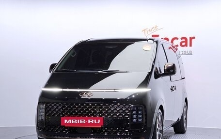 Hyundai Staria, 2021 год, 2 506 000 рублей, 3 фотография