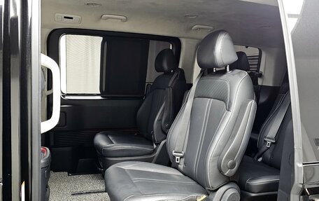 Hyundai Staria, 2021 год, 2 506 000 рублей, 17 фотография
