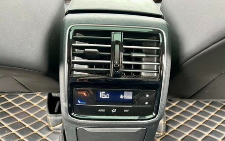Volkswagen Passat CC, 2021 год, 2 375 100 рублей, 23 фотография