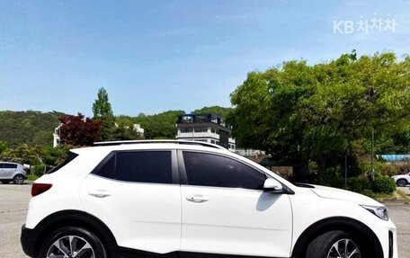 KIA Stonic, 2021 год, 1 280 009 рублей, 7 фотография