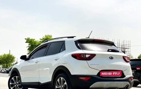 KIA Stonic, 2021 год, 1 280 009 рублей, 3 фотография