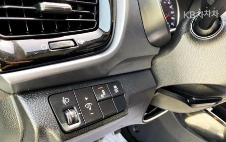 KIA Stonic, 2021 год, 1 280 009 рублей, 13 фотография