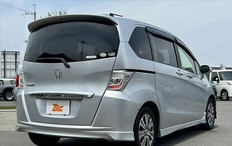 Honda Freed I, 2012 год, 805 000 рублей, 2 фотография