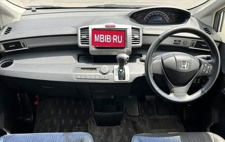 Honda Freed I, 2012 год, 805 000 рублей, 3 фотография