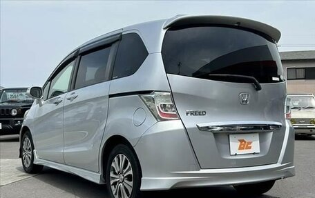 Honda Freed I, 2012 год, 805 000 рублей, 23 фотография