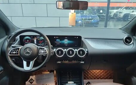 Mercedes-Benz B-Класс, 2021 год, 1 700 000 рублей, 8 фотография