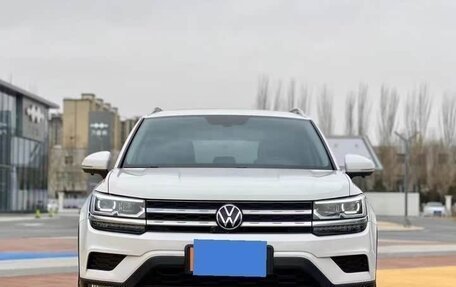 Volkswagen Tharu, 2022 год, 1 800 000 рублей, 2 фотография