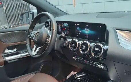 Mercedes-Benz B-Класс, 2021 год, 1 700 000 рублей, 14 фотография