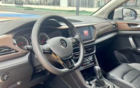 Volkswagen Tharu, 2022 год, 1 800 000 рублей, 4 фотография