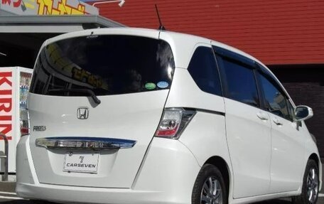 Honda Freed I, 2014 год, 845 000 рублей, 2 фотография