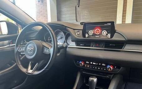 Mazda 6, 2020 год, 2 400 000 рублей, 12 фотография