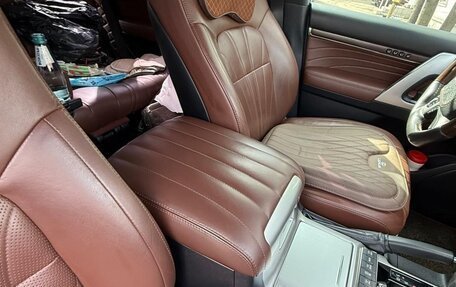 Toyota Land Cruiser 200, 2018 год, 7 050 000 рублей, 9 фотография