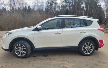 Toyota RAV4, 2017 год, 2 300 000 рублей, 3 фотография