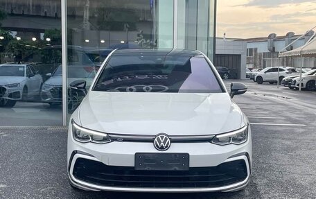 Volkswagen Golf VIII, 2021 год, 1 599 000 рублей, 3 фотография