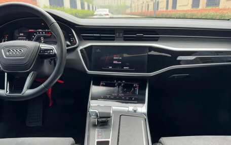 Audi A6, 2024 год, 5 860 000 рублей, 3 фотография