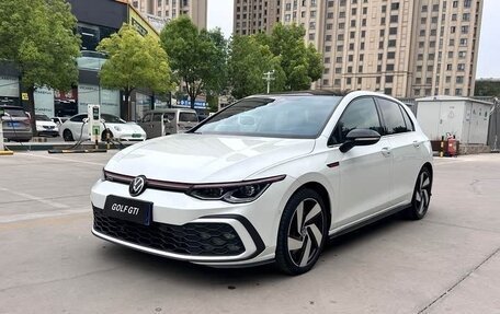 Volkswagen Golf GTI, 2021 год, 2 480 000 рублей, 1 фотография
