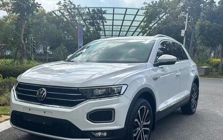 Volkswagen T-Roc I, 2021 год, 1 380 100 рублей, 1 фотография