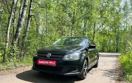 Volkswagen Polo VI (EU Market), 2013 год, 640 000 рублей, 1 фотография
