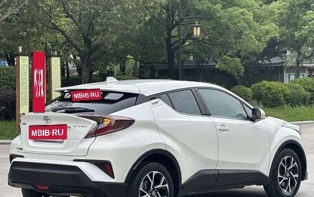 Toyota C-HR I рестайлинг, 2021 год, 1 863 000 рублей, 3 фотография