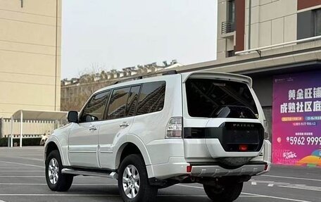 Mitsubishi Pajero IV, 2020 год, 3 440 000 рублей, 4 фотография