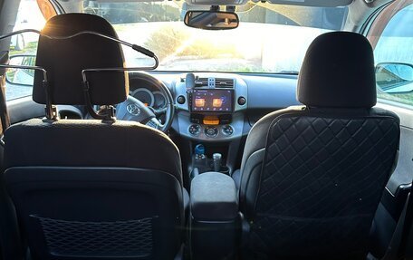 Toyota RAV4, 2010 год, 1 550 000 рублей, 6 фотография