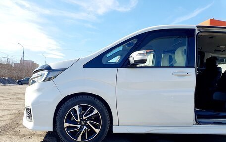 Honda Stepwgn IV, 2020 год, 2 750 000 рублей, 15 фотография