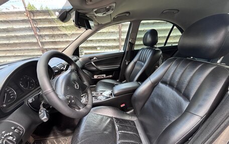 Mercedes-Benz C-Класс, 2005 год, 900 000 рублей, 8 фотография