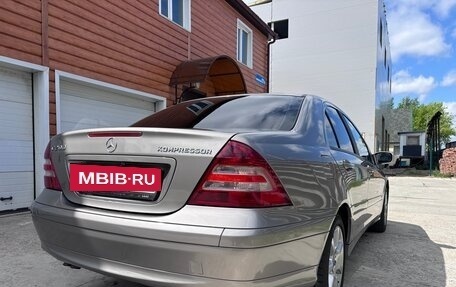 Mercedes-Benz C-Класс, 2005 год, 900 000 рублей, 2 фотография