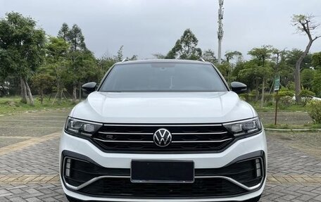 Volkswagen T-Roc I, 2021 год, 1 440 100 рублей, 2 фотография