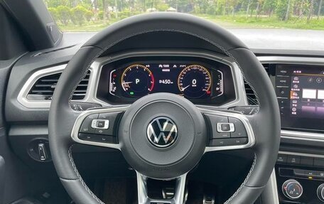 Volkswagen T-Roc I, 2021 год, 1 440 100 рублей, 19 фотография