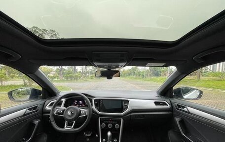 Volkswagen T-Roc I, 2021 год, 1 440 100 рублей, 14 фотография