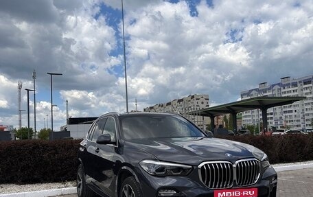 BMW X5, 2020 год, 6 800 000 рублей, 2 фотография